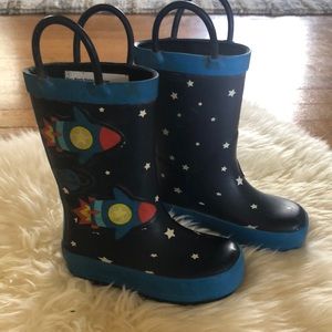 Space themed toddler rain boots - 5